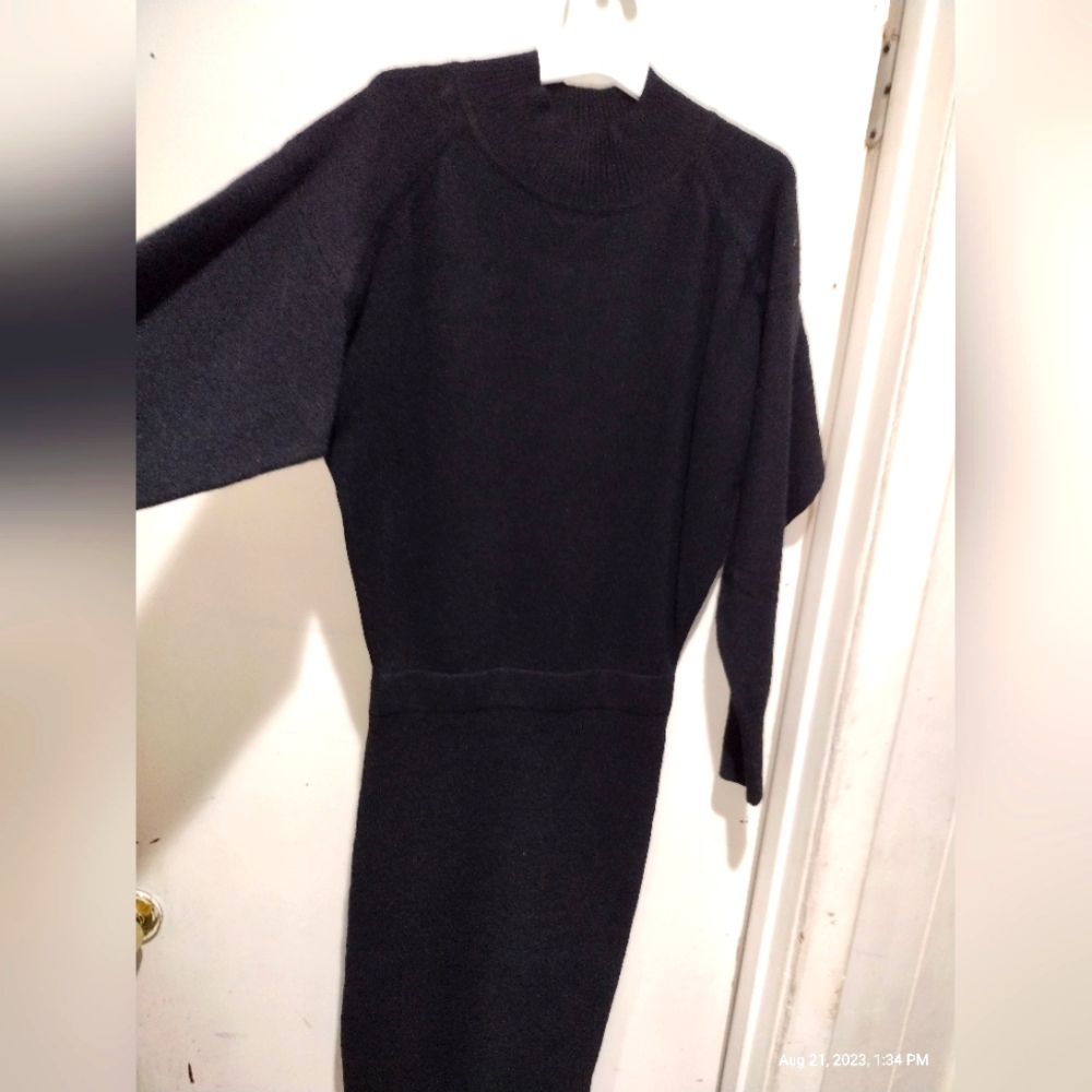 Stitch drop Black sweater dress size small, with side zipper.